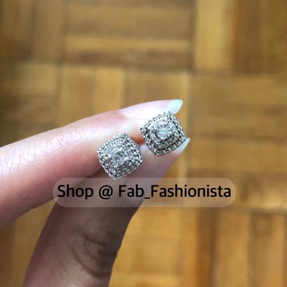 Diamond stud earrings